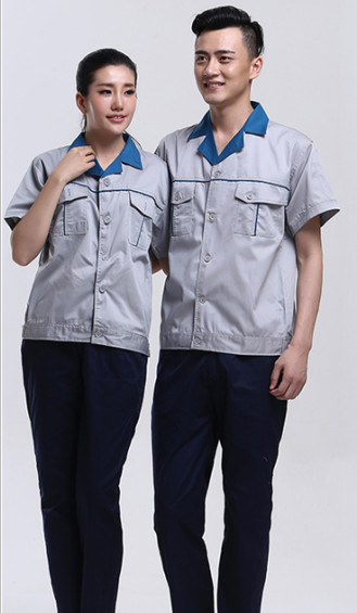 装饰公司工作服水彩渍的去除 装饰公司工作服水彩渍的去除